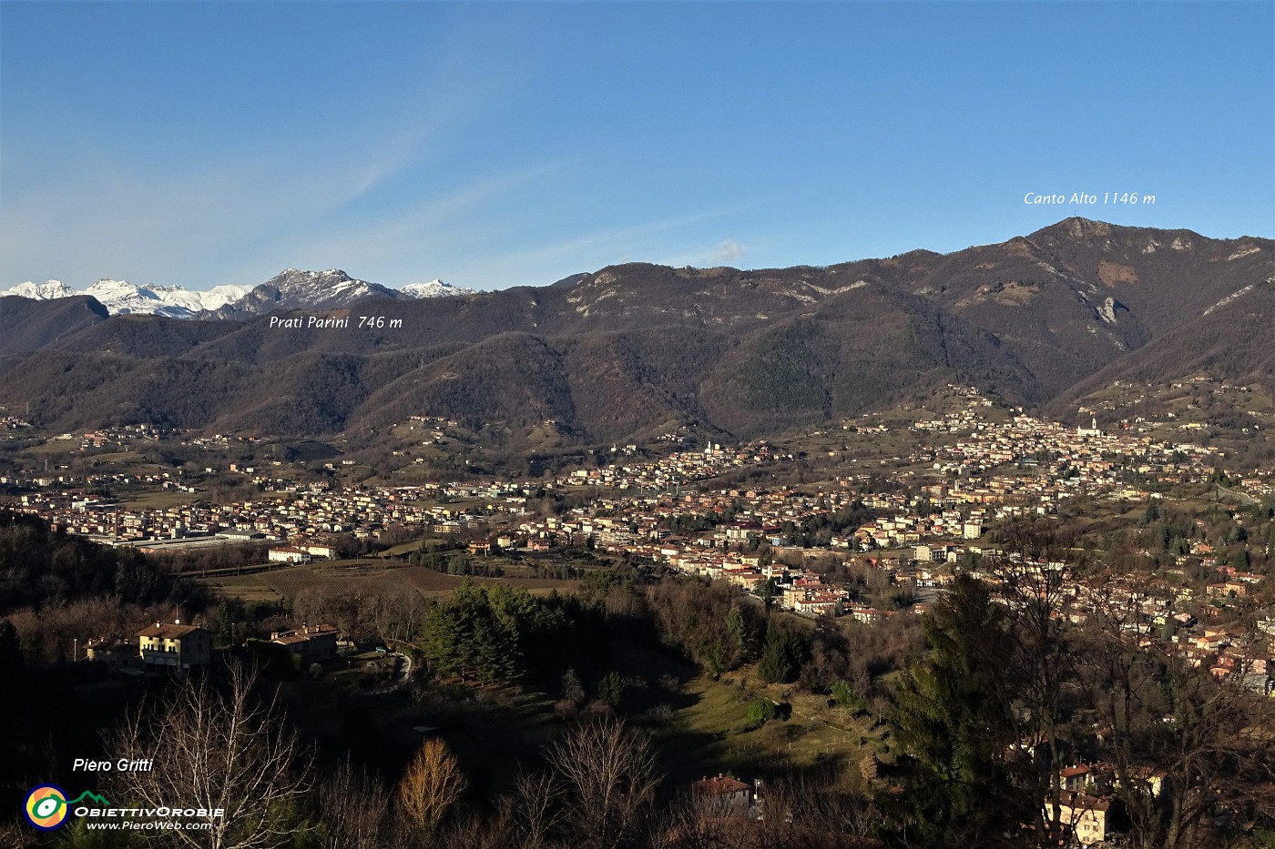 03 Canto Alto visto dal Castello di S. Vigilio di Bergamo Alta.JPG -                                